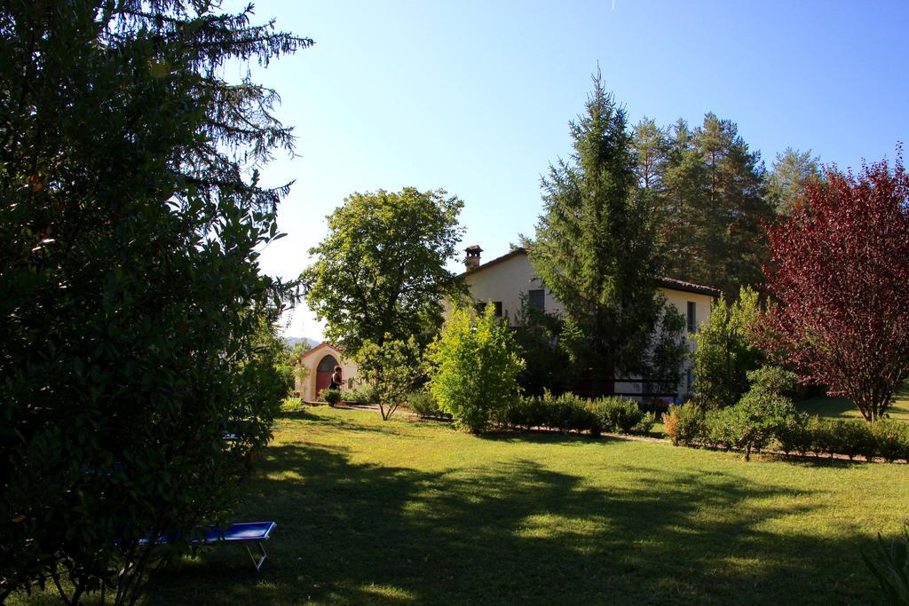 L'Ariete Guest House Montone  Exterior photo