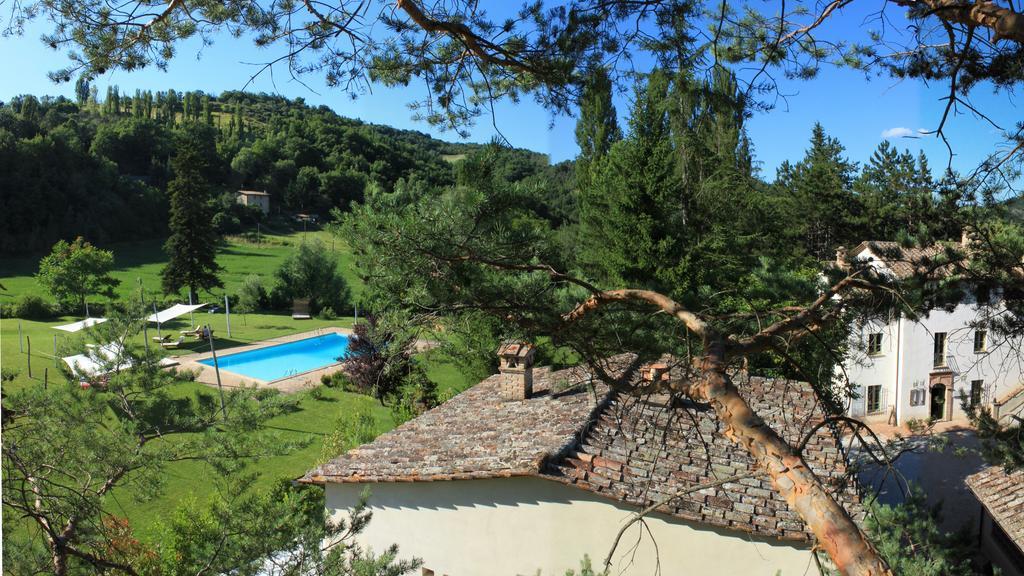 L'Ariete Guest House Montone  Exterior photo